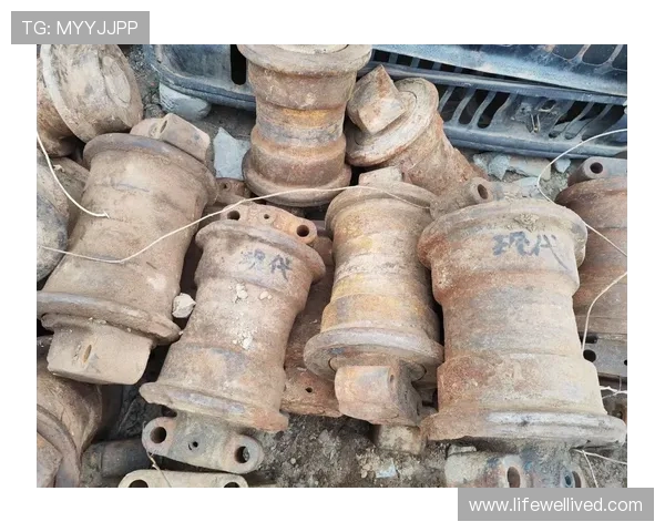 挖掘机底盘支重轮轴套